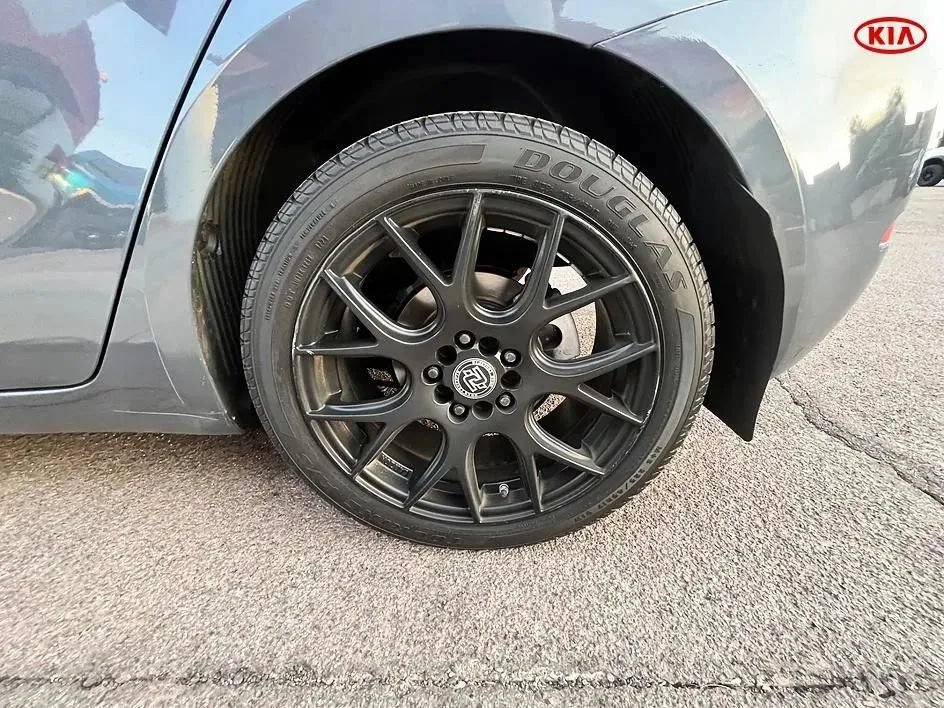 Used 2016 Kia Forte LX FWD image 17