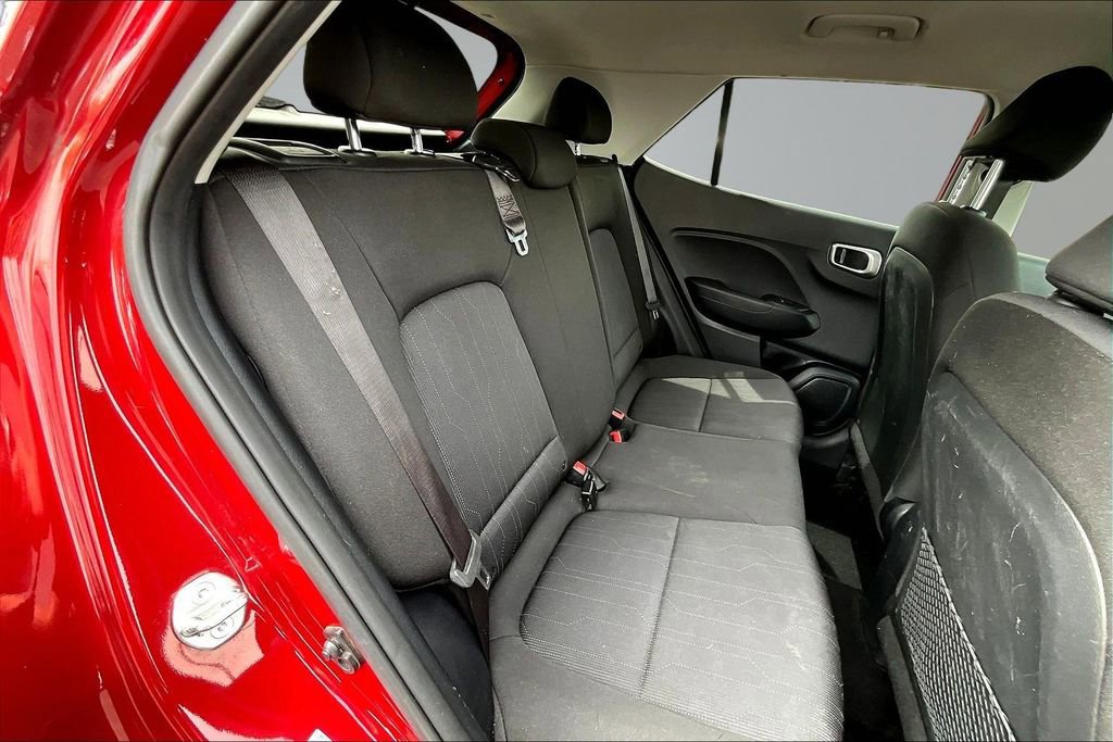 Used 2023 Hyundai Venue SE w/ Cargo Package FWD image 27