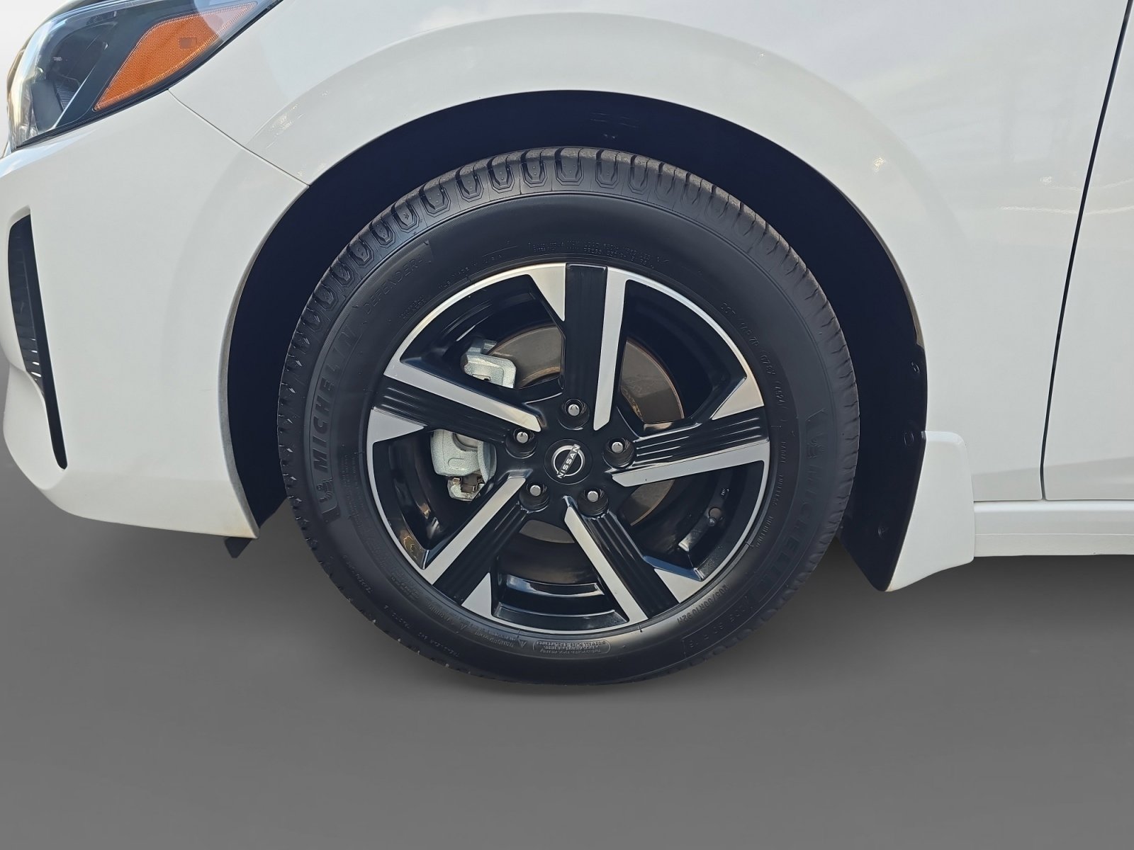 Used 2024 Nissan Sentra SV image 9