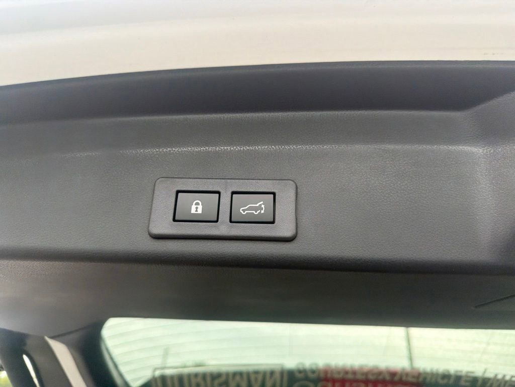 Used 2025 Subaru Ascent Limited AWD/4WD image 6