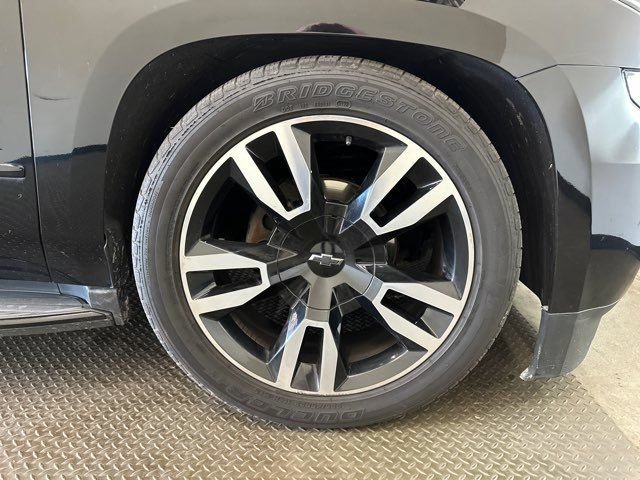 Used 2018 Chevrolet Tahoe Premier AWD/4WD image 38