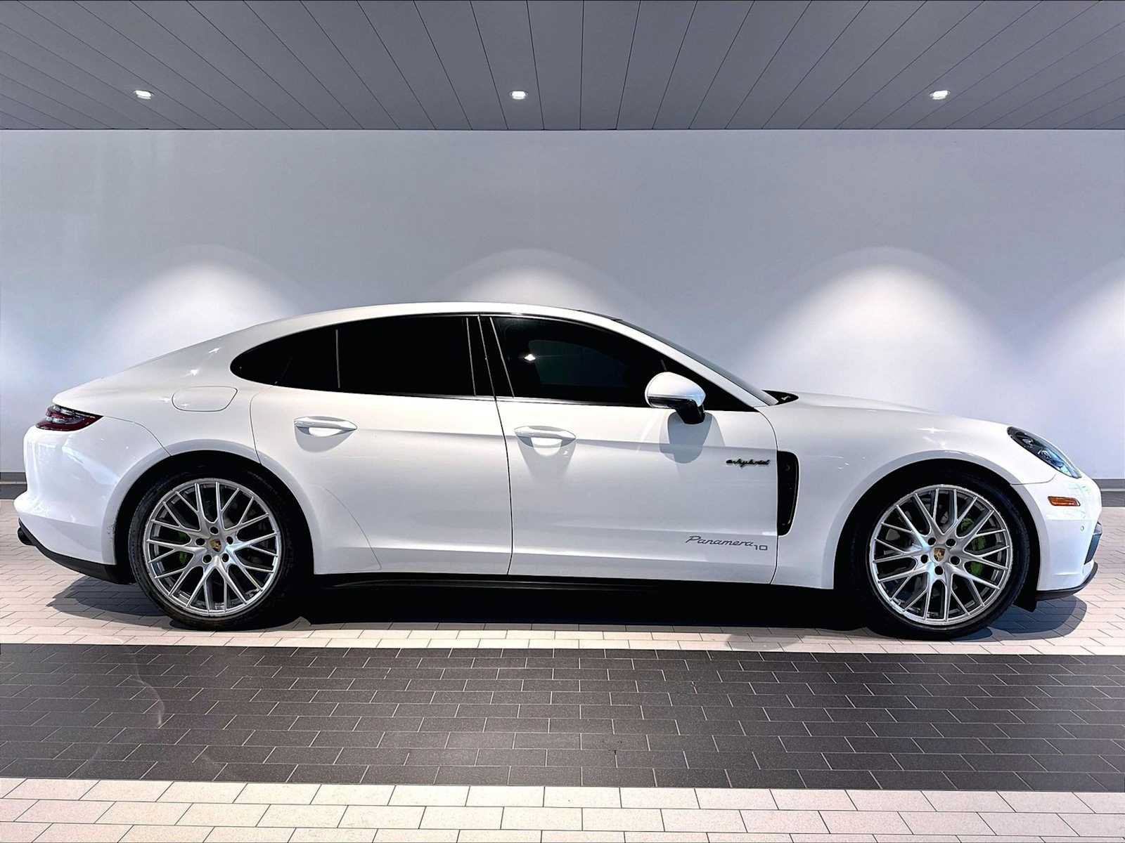 Used 2020 Porsche Panamera 4 AWD/4WD image 12