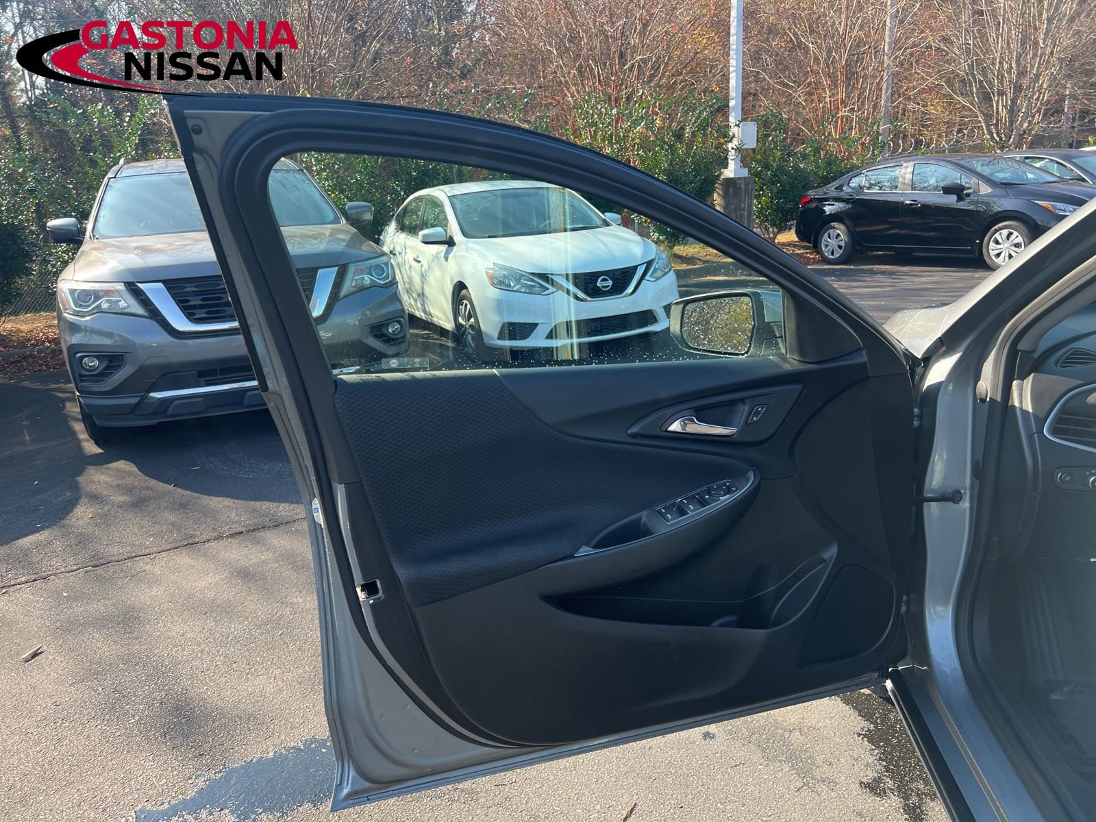 Used 2024 Chevrolet Malibu LT image 35