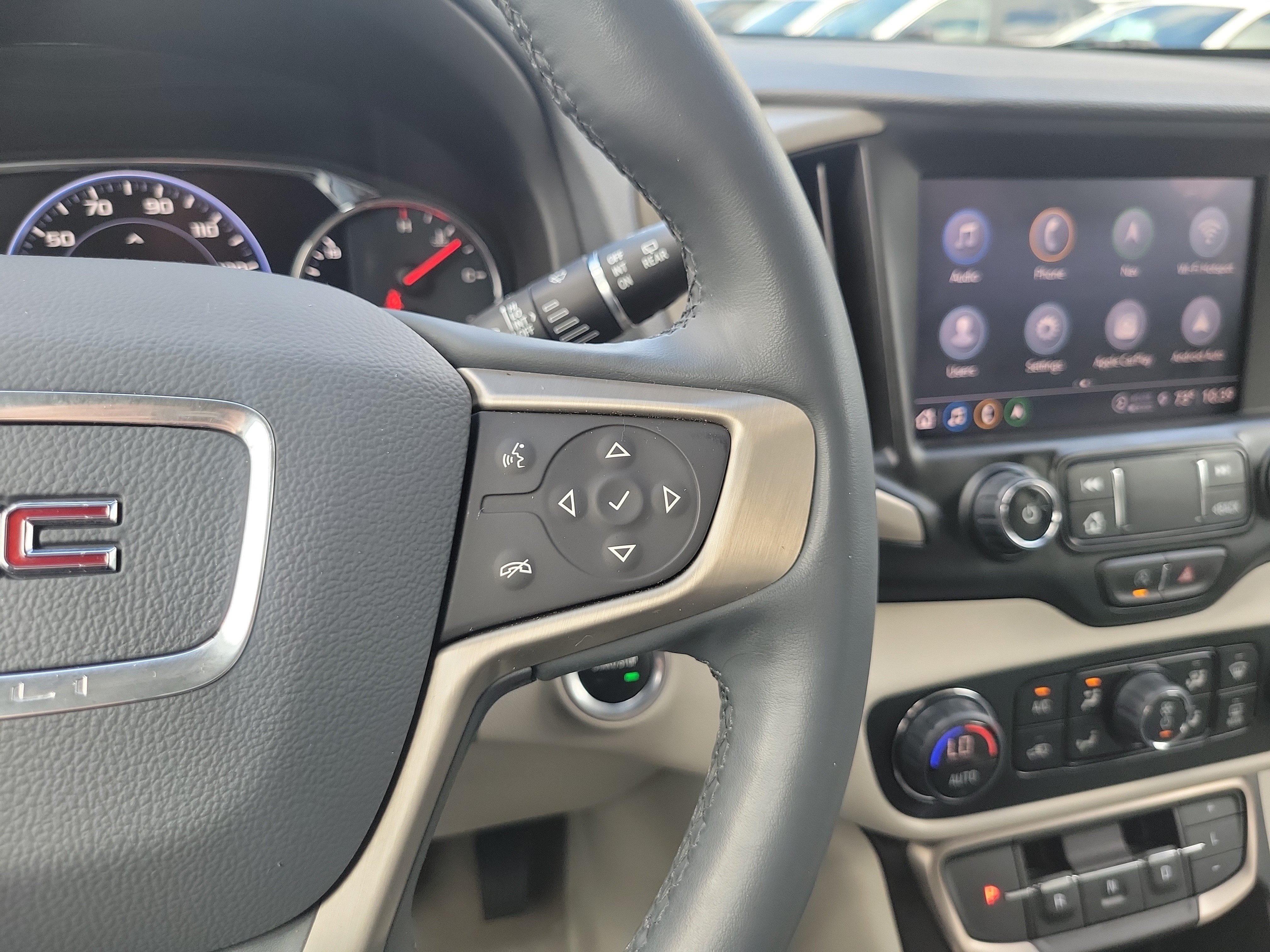 Used 2023 GMC Terrain Denali AWD/4WD image 19