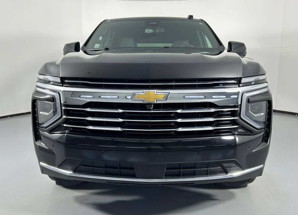Used 2025 Chevrolet Tahoe LT AWD/4WD image 2