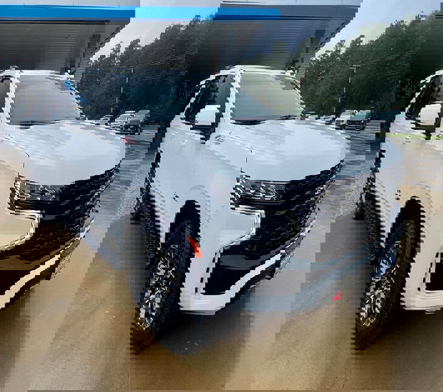 Certified 2023 Chevrolet Tahoe Z71 w/ Luxury Package image 1