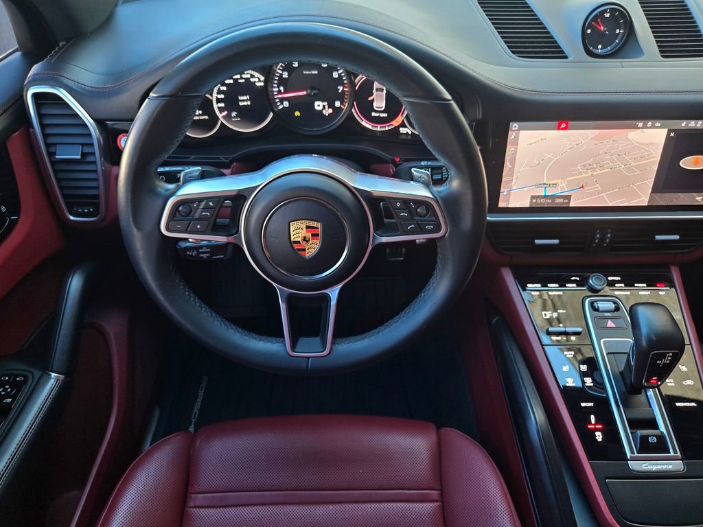 Used 2021 Porsche Cayenne S w/ Premium Package Plus image 15