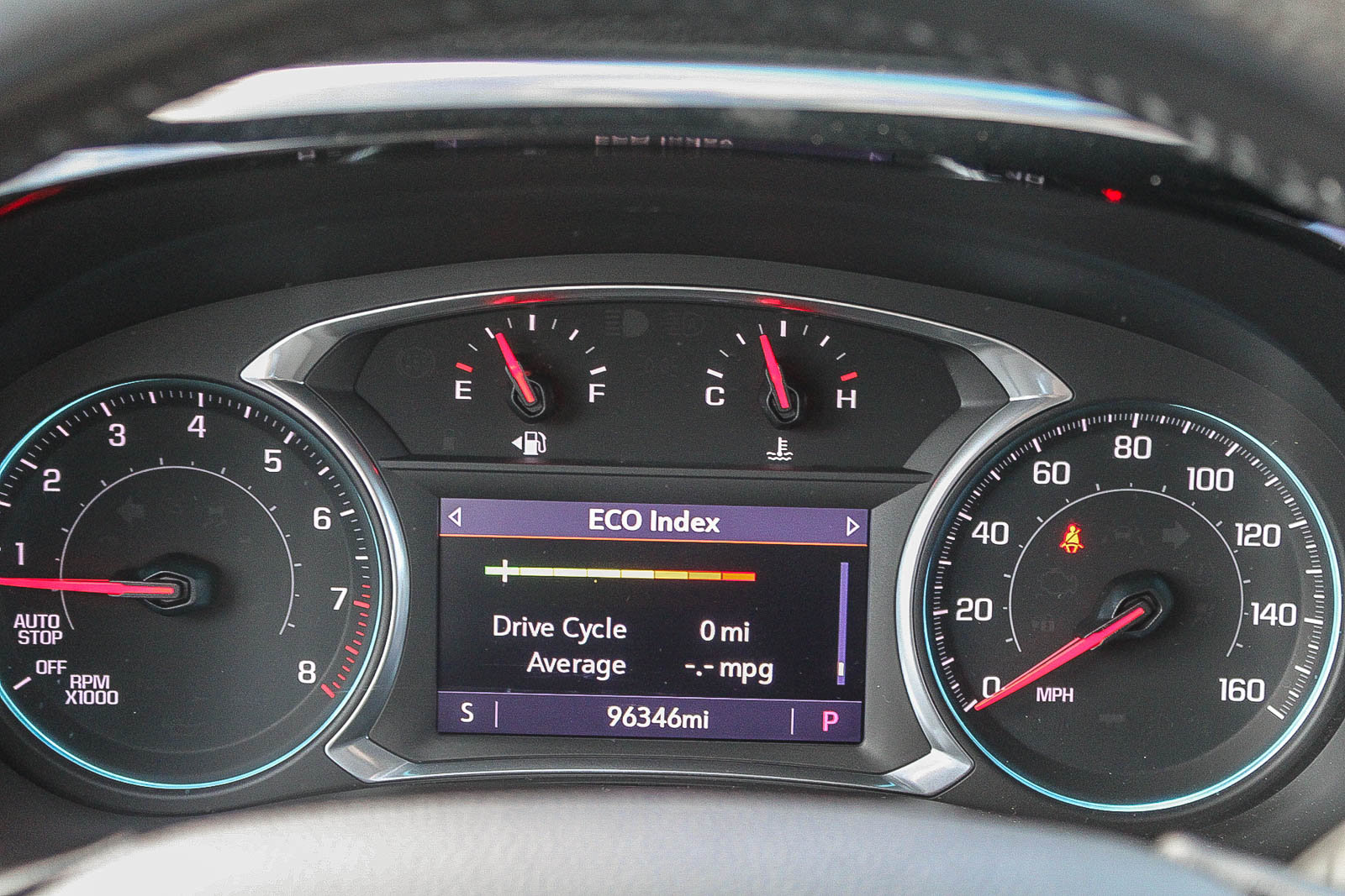 Used 2022 Chevrolet Traverse LT FWD image 25