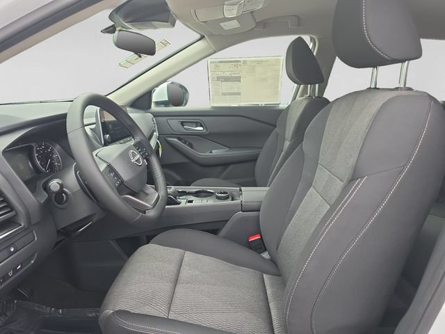 New 2026 Nissan Rogue SV AWD/4WD image 10