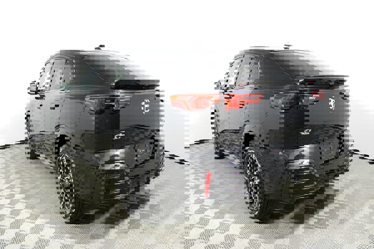 Used 2025 BMW X2 xDrive28i image 41