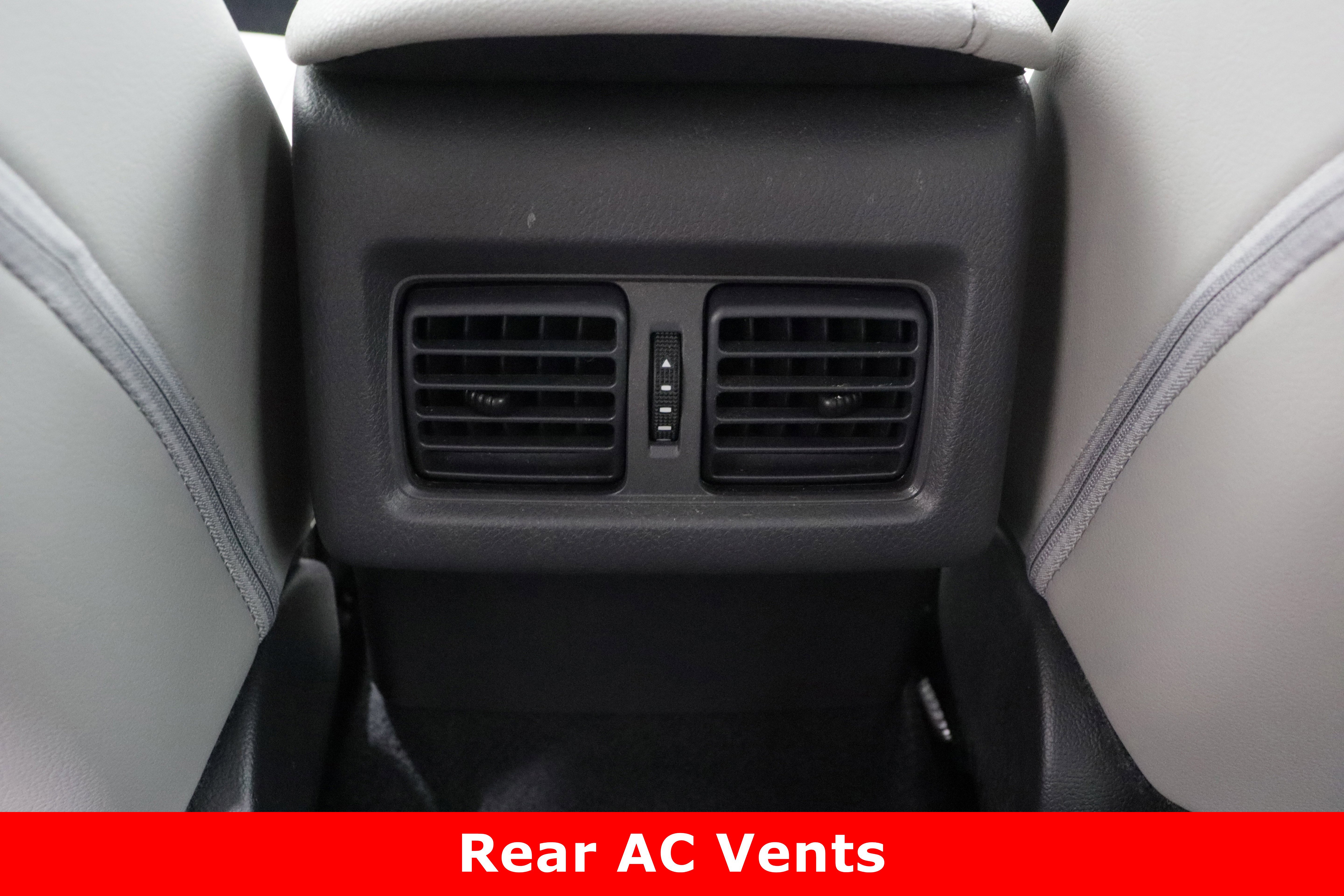 Used 2024 Toyota Camry XLE image 30