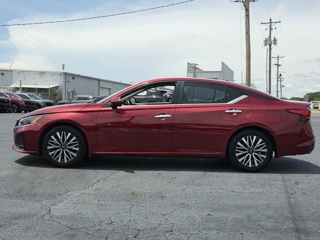 Used 2024 Nissan Altima 2.5 SV w/ SV Premium Package FWD video 2