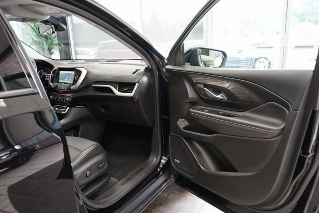 Used 2022 GMC Terrain SLT w/ Infotainment Package II image 41