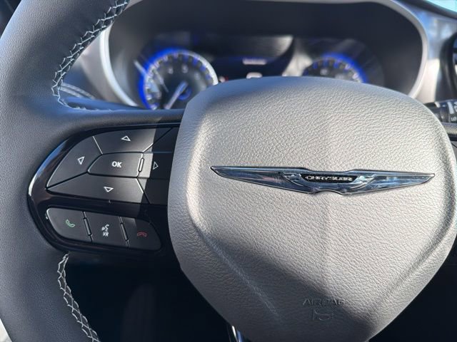 New 2026 Chrysler Pacifica Select w/ S Appearance Package image 18