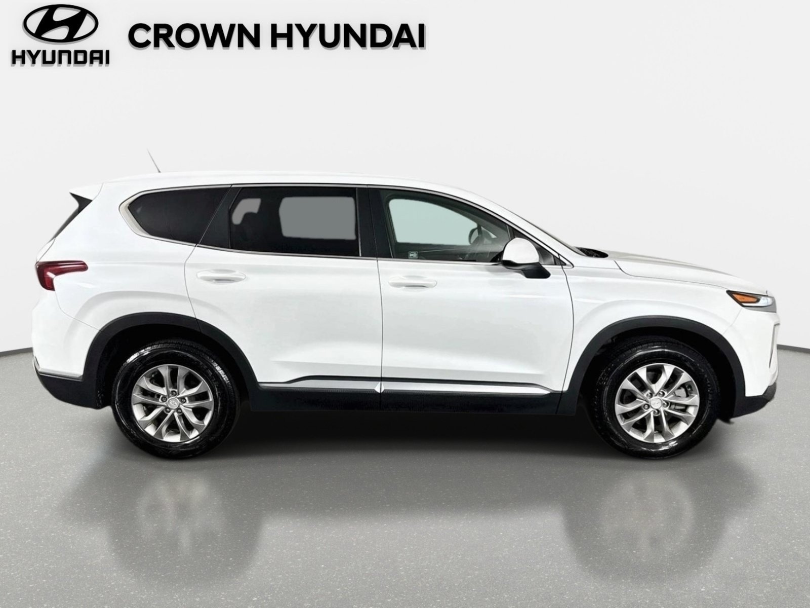 Used 2020 Hyundai Santa Fe SE FWD image 4