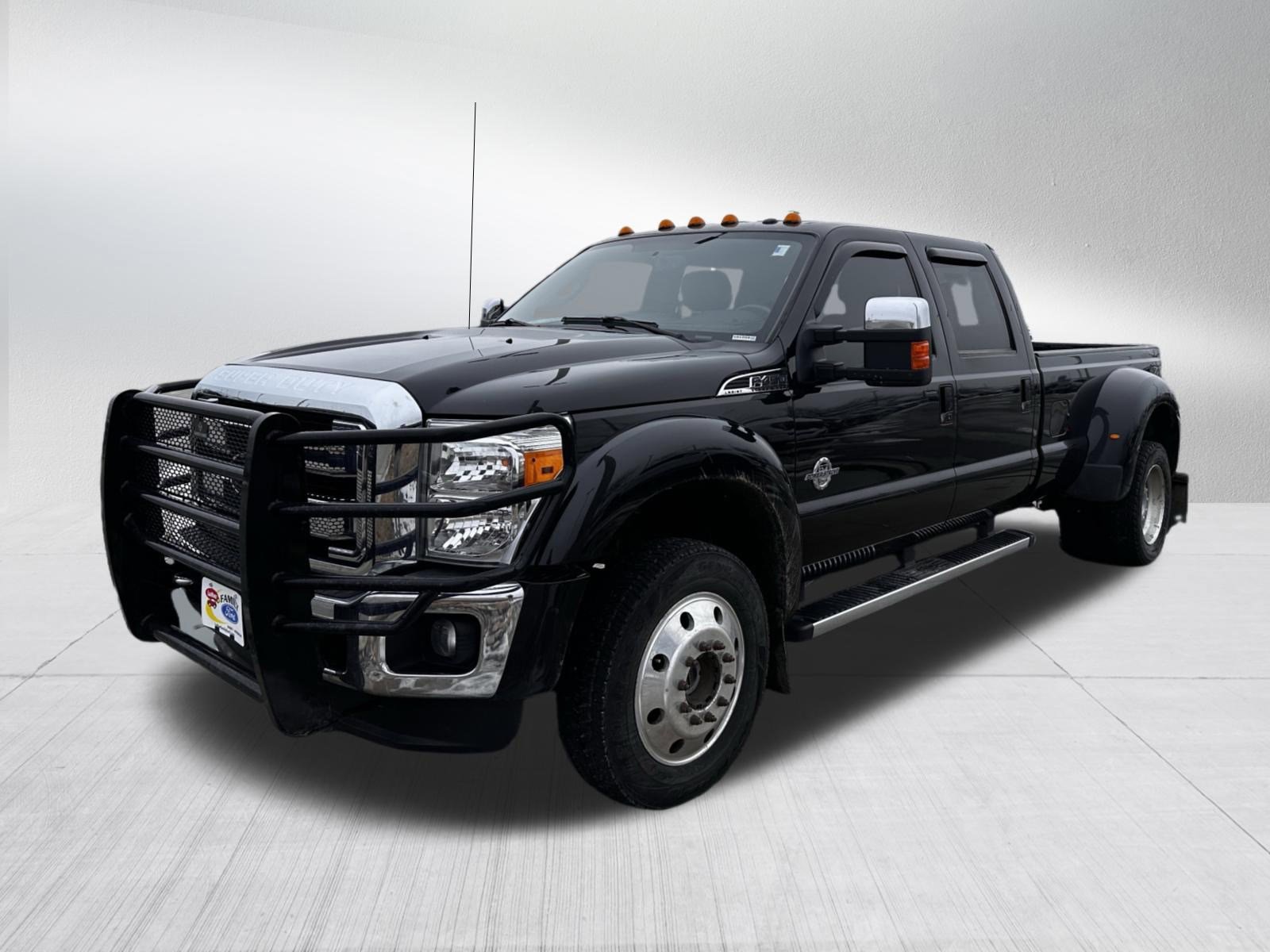 Used 2015 Ford F450 Lariat w/ Chrome Package image 3