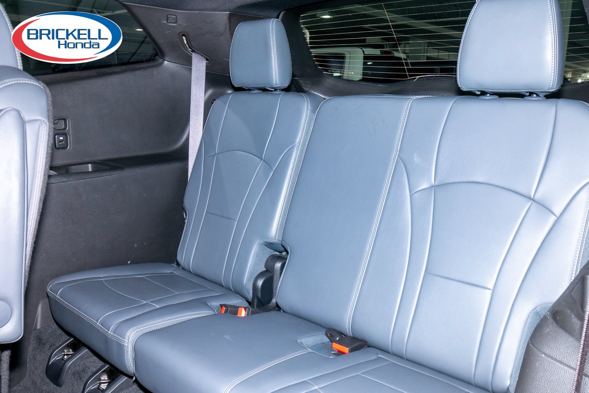 Used 2024 Buick Enclave Essence w/ Technology Package FWD image 18
