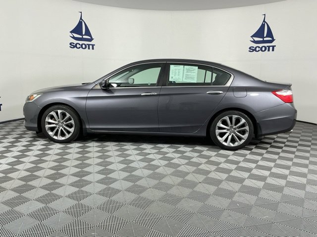 Used 2013 Honda Accord Sport image 4