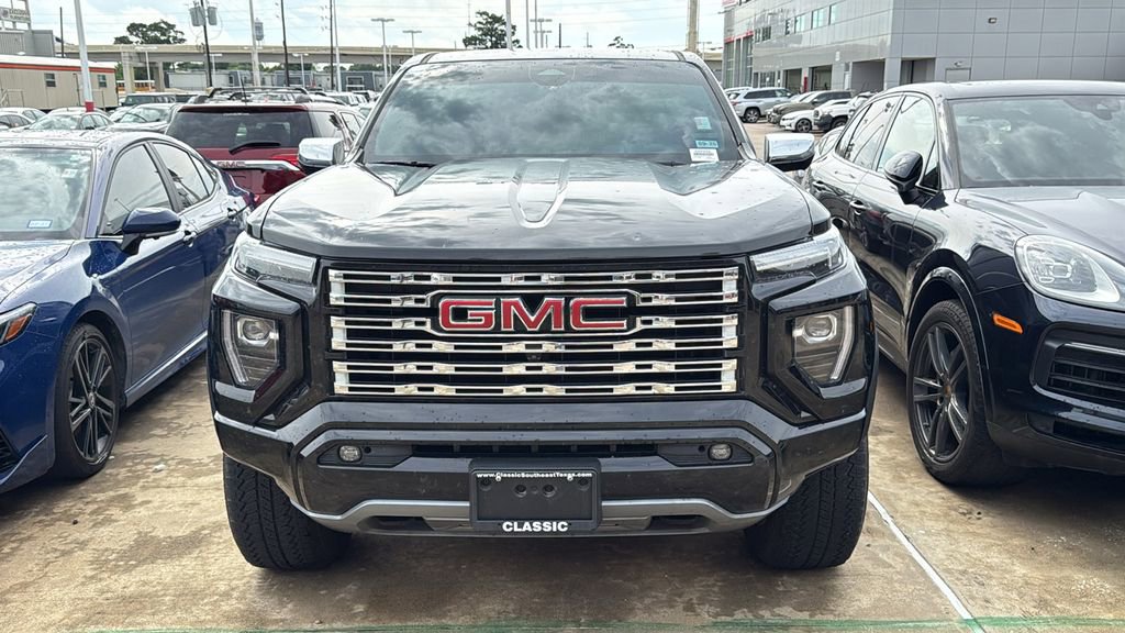 Used 2024 GMC Canyon Denali w/ LPO, Denali Black Edition AWD/4WD image 10