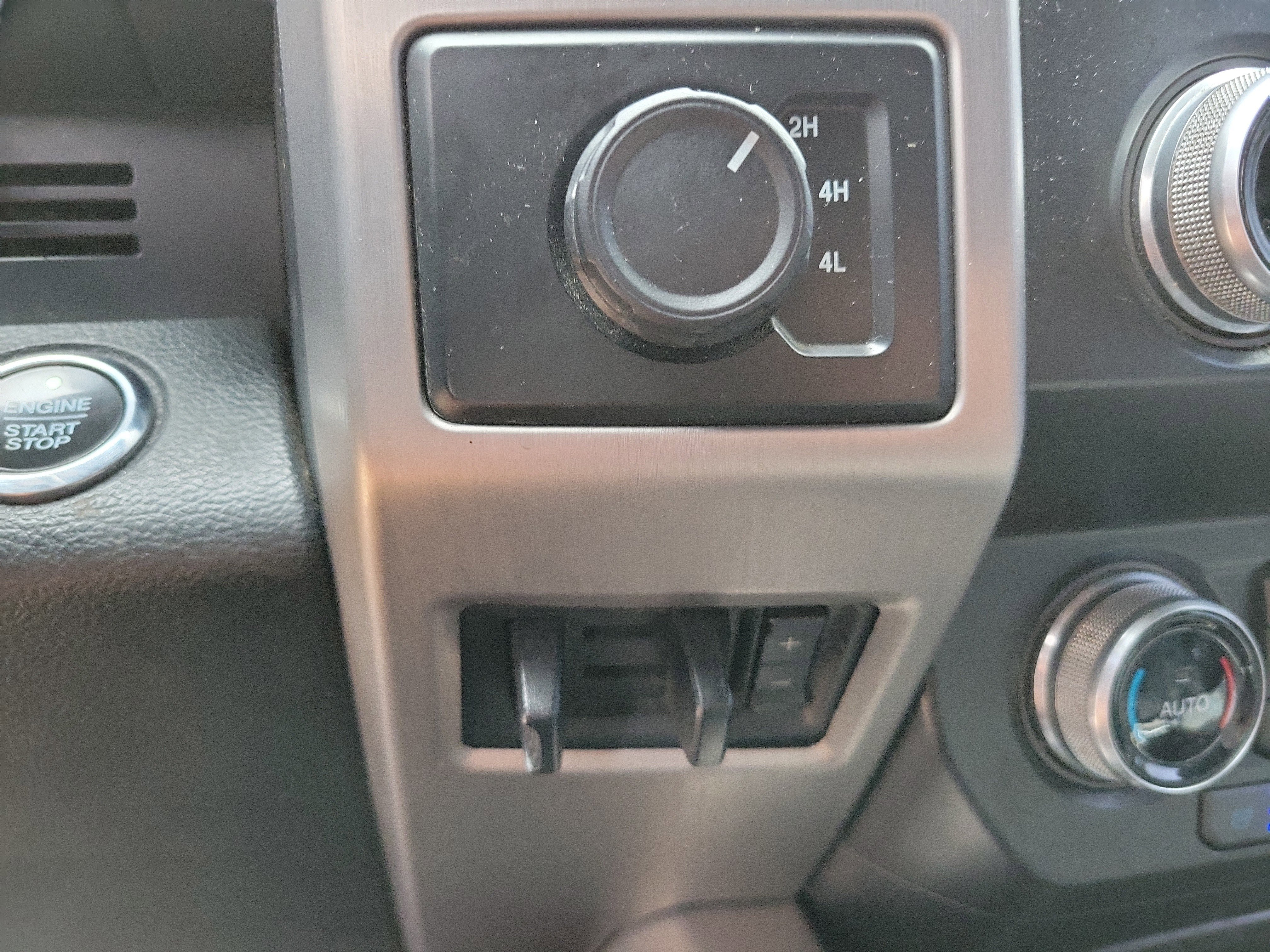 Used 2019 Ford F250 Platinum image 27
