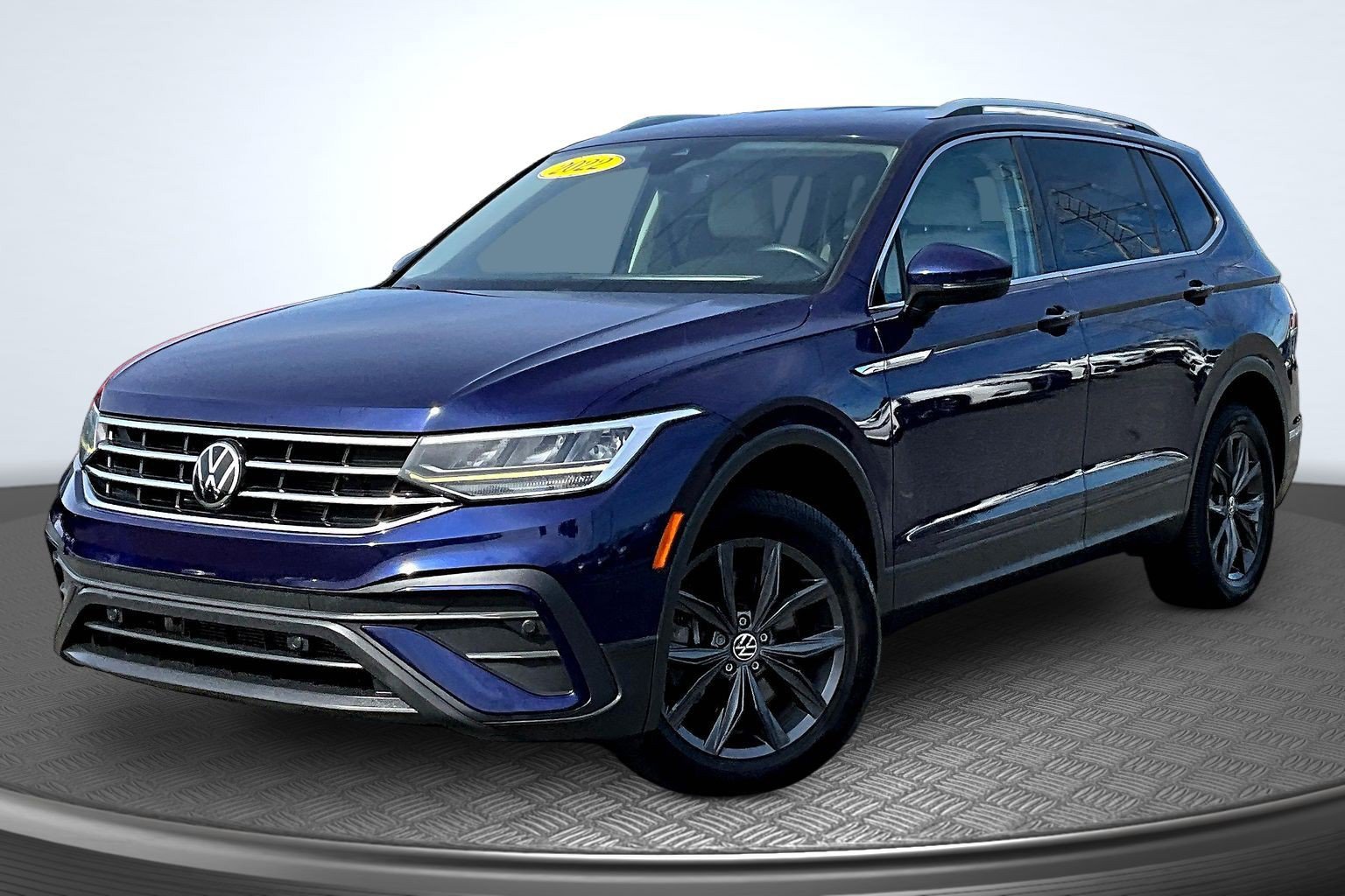Used 2022 Volkswagen Tiguan SE