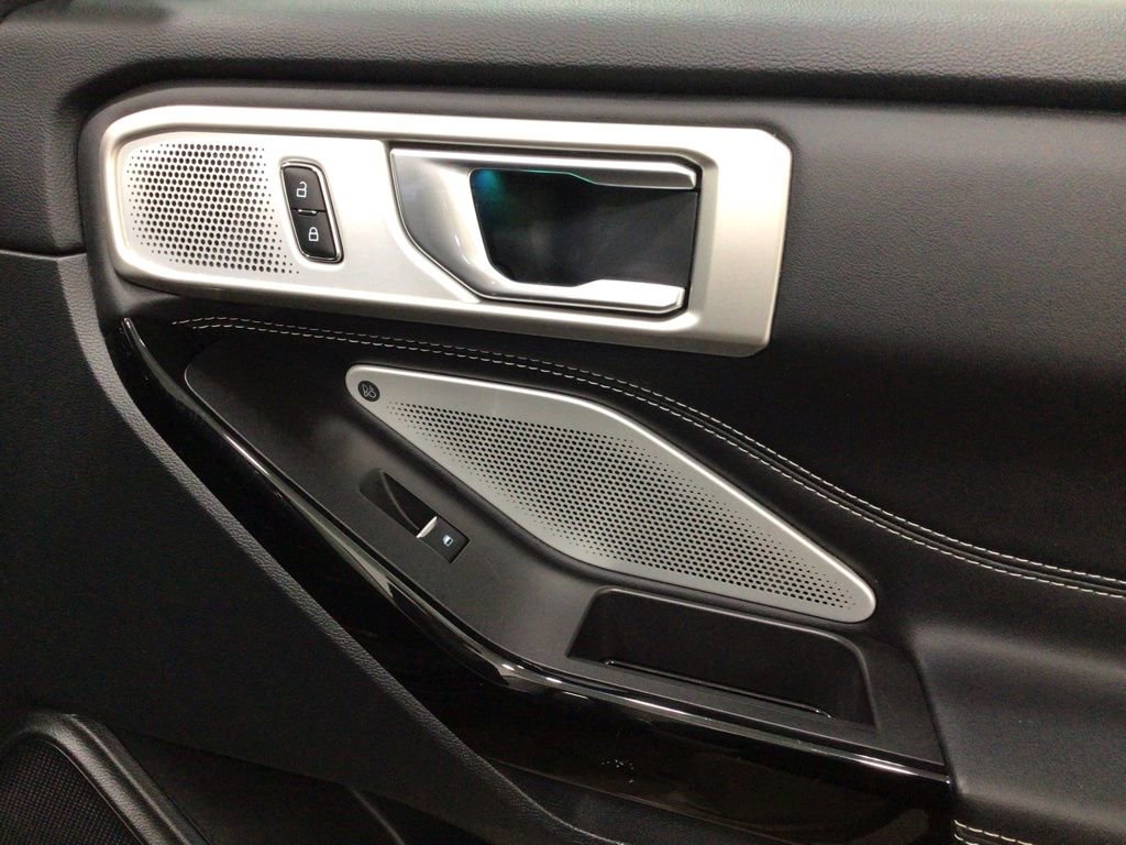 Used 2024 Ford Explorer ST w/ Technology Package image 40