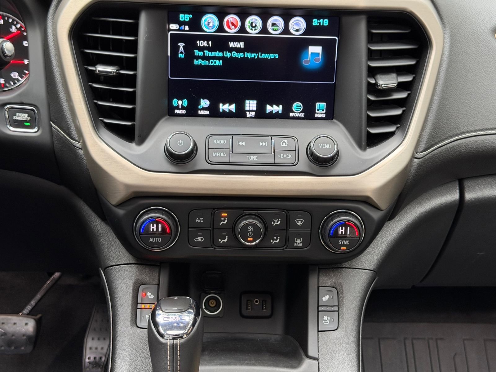 Used 2019 GMC Acadia Denali w/ Technology Package FWD image 20