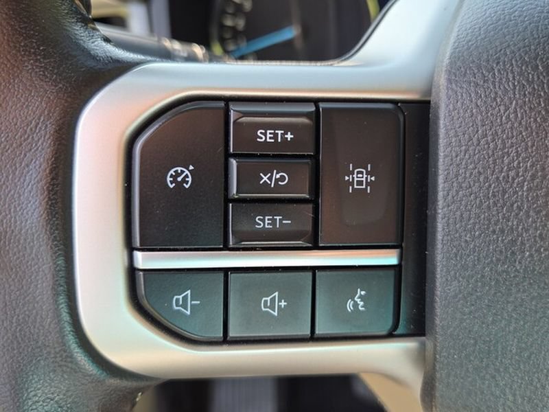 Used 2024 Ford Expedition XLT AWD/4WD image 25