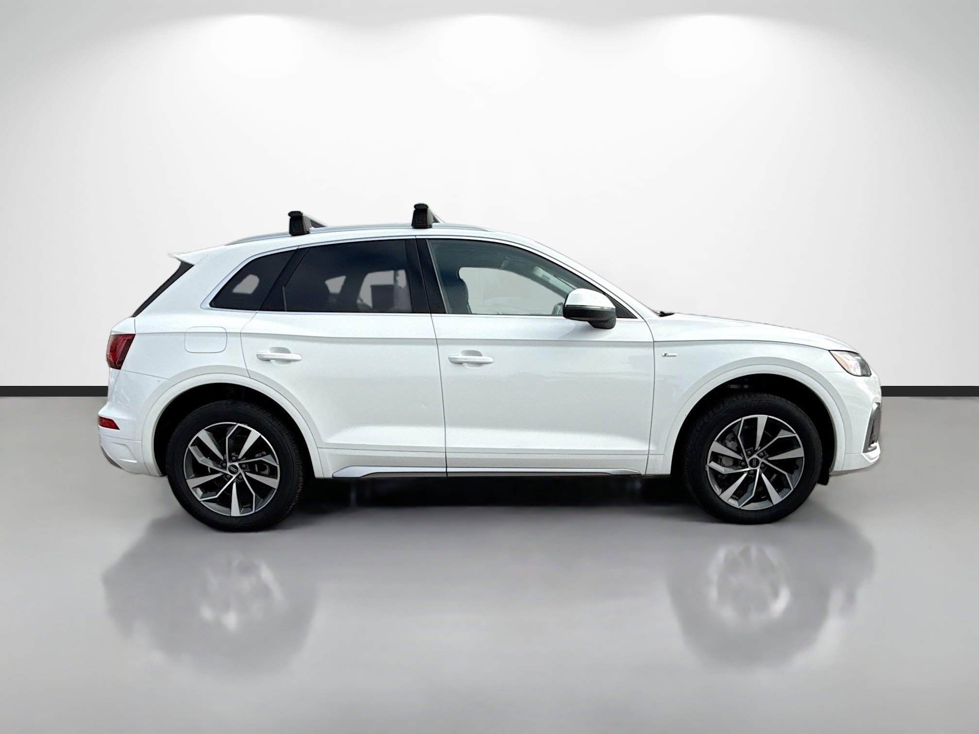 Used 2023 Audi Q5 2.0T Premium Plus image 2