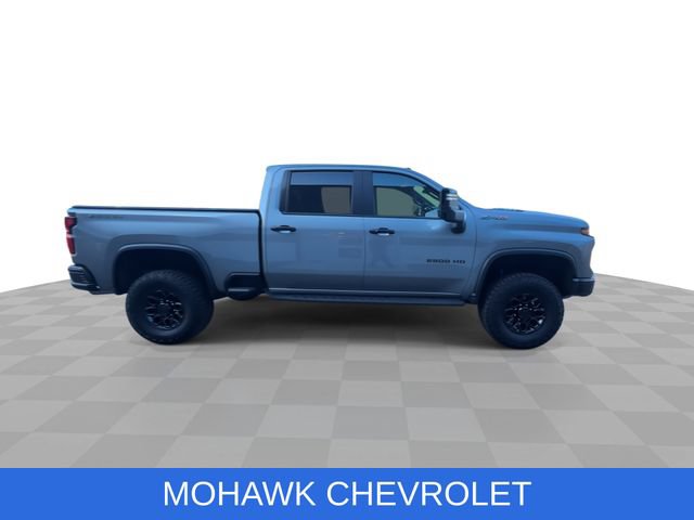 Used 2025 Chevrolet Silverado 2500 ZR2 w/ ZR2 Bison Edition AWD/4WD image 9