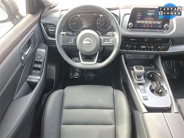 Used 2022 Nissan Rogue SV w/ SV Premium Package image 11