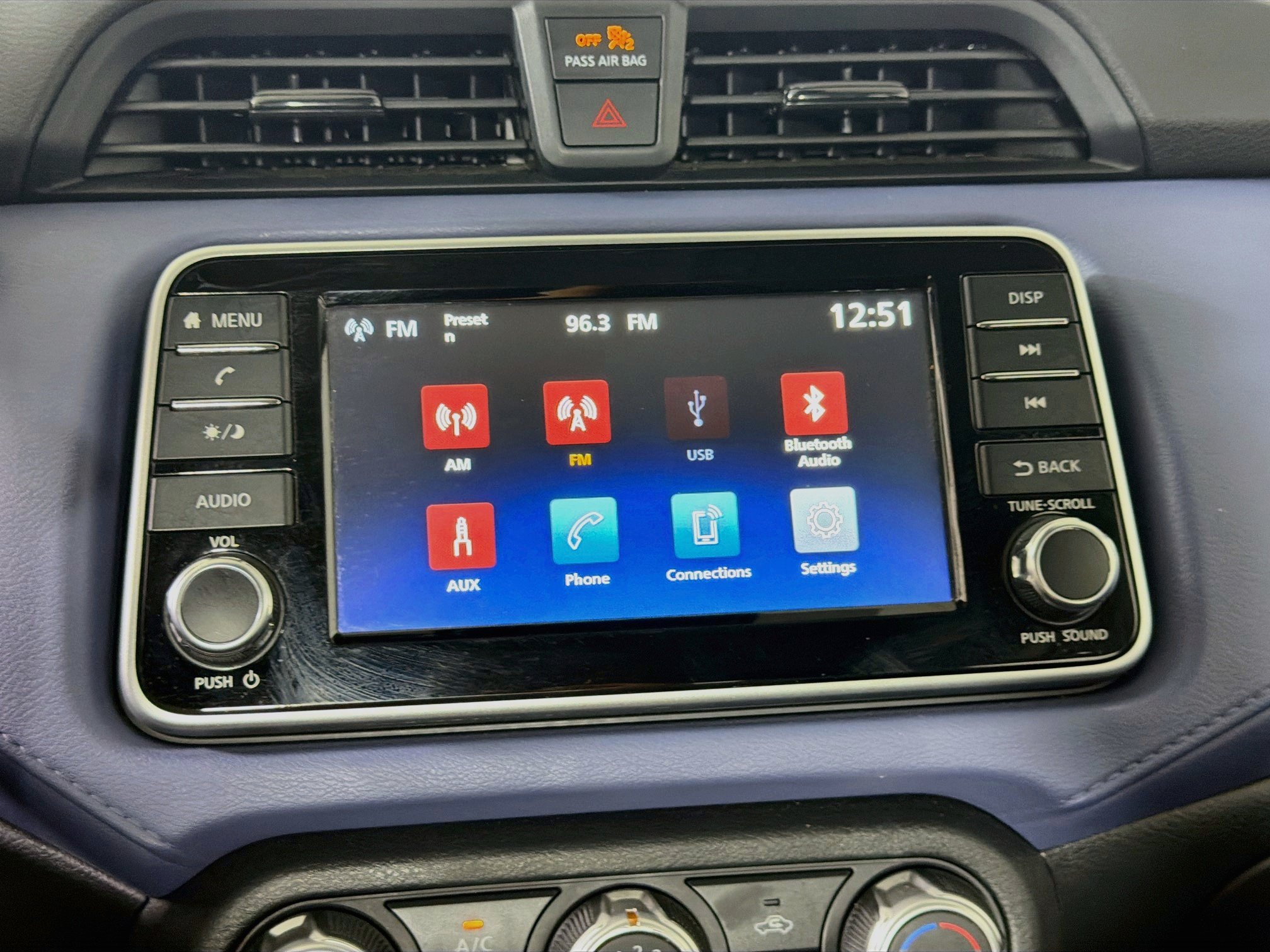 Used 2024 Nissan Versa SV FWD image 19