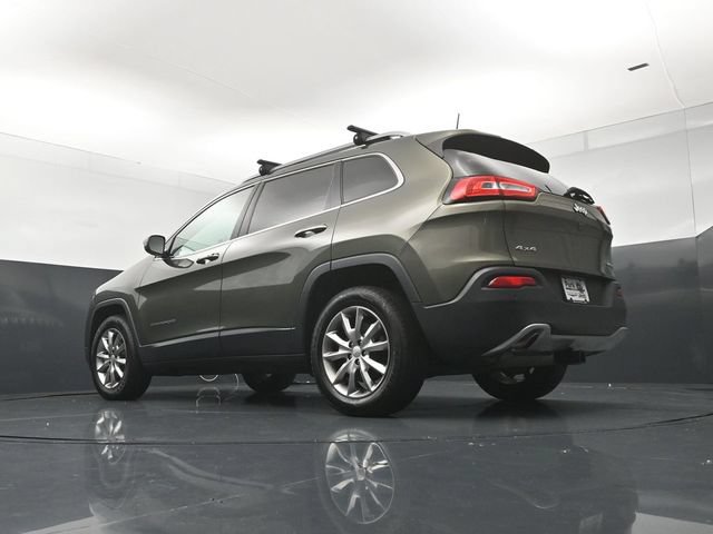 Used 2018 Jeep Cherokee Limited AWD/4WD image 22