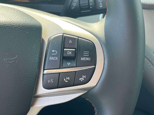 Used 2026 Ford Explorer Active AWD/4WD image 28
