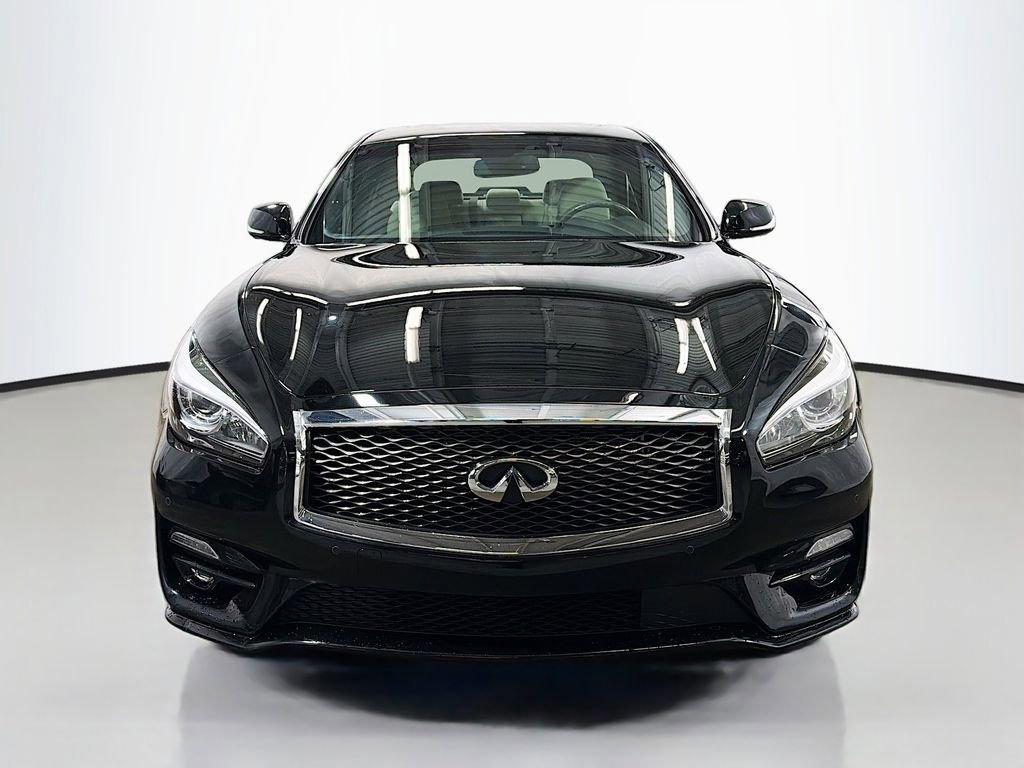 Used 2016 INFINITI Q70 3.7 w/ Technology Package AWD/4WD image 2