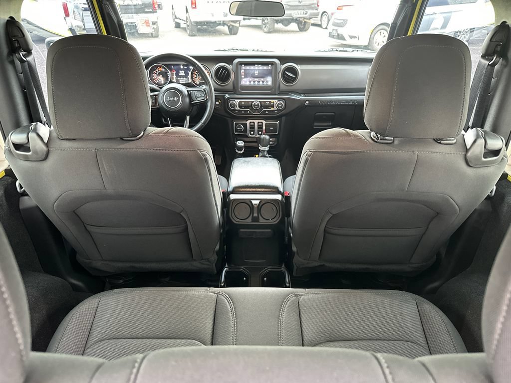 Used 2022 Jeep Wrangler Sport AWD/4WD image 16
