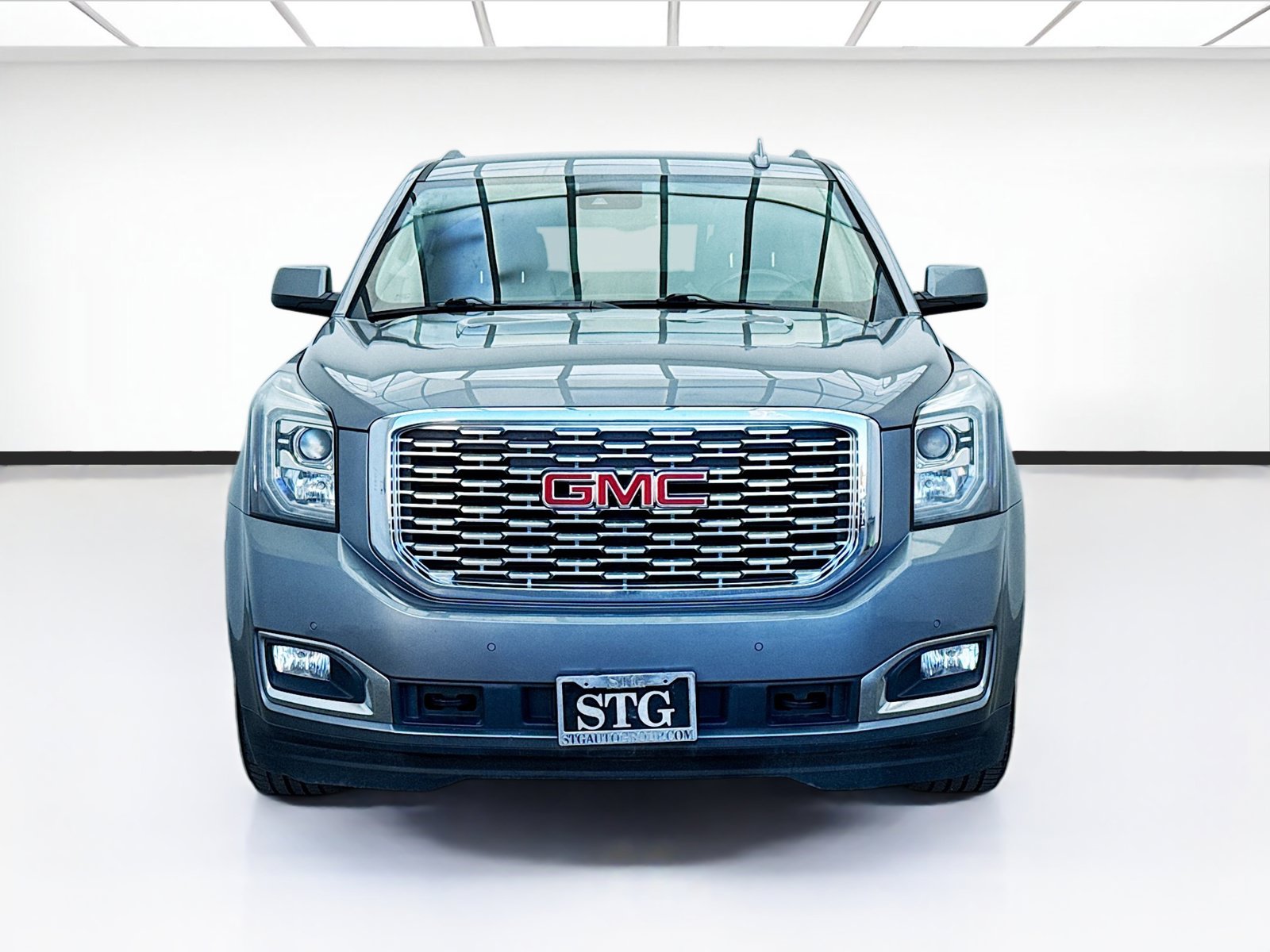 Used 2020 GMC Yukon XL Denali RWD image 2
