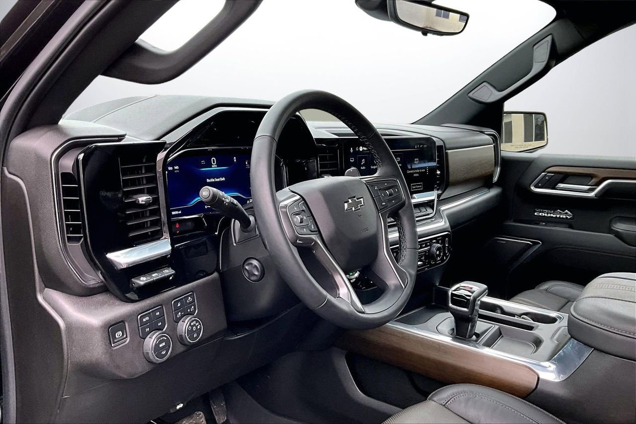 Used 2025 Chevrolet Silverado 1500 High Country w/ Midnight Edition image 20