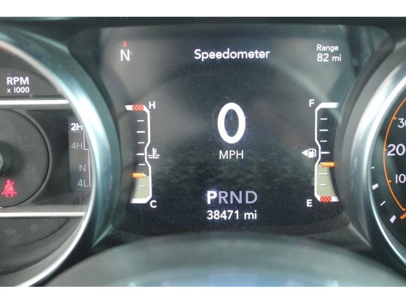 Used 2022 Jeep Wrangler Unlimited Sahara image 24