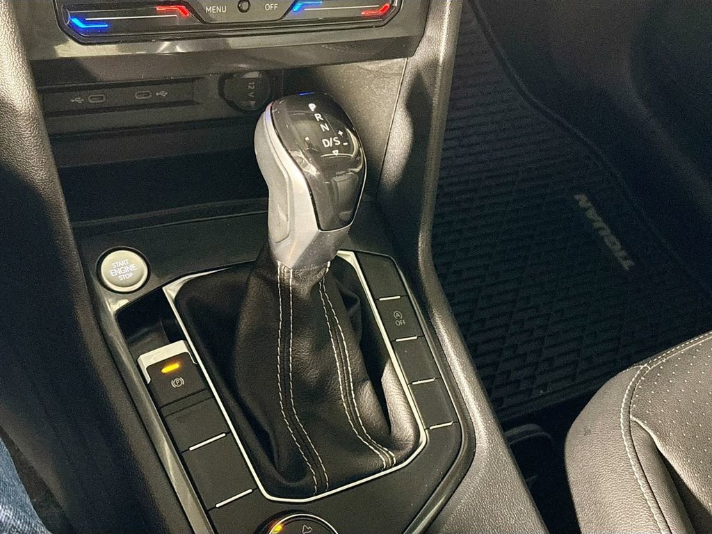 Certified 2023 Volkswagen Tiguan SE w/ Panoramic Sunroof Package image 18