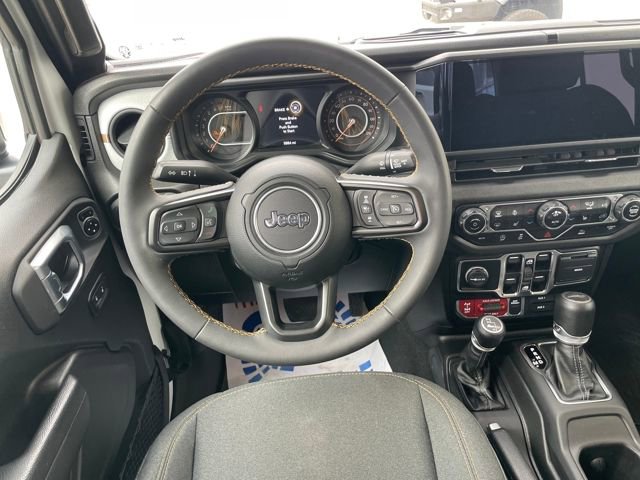 Used 2024 Jeep Gladiator Sport image 12
