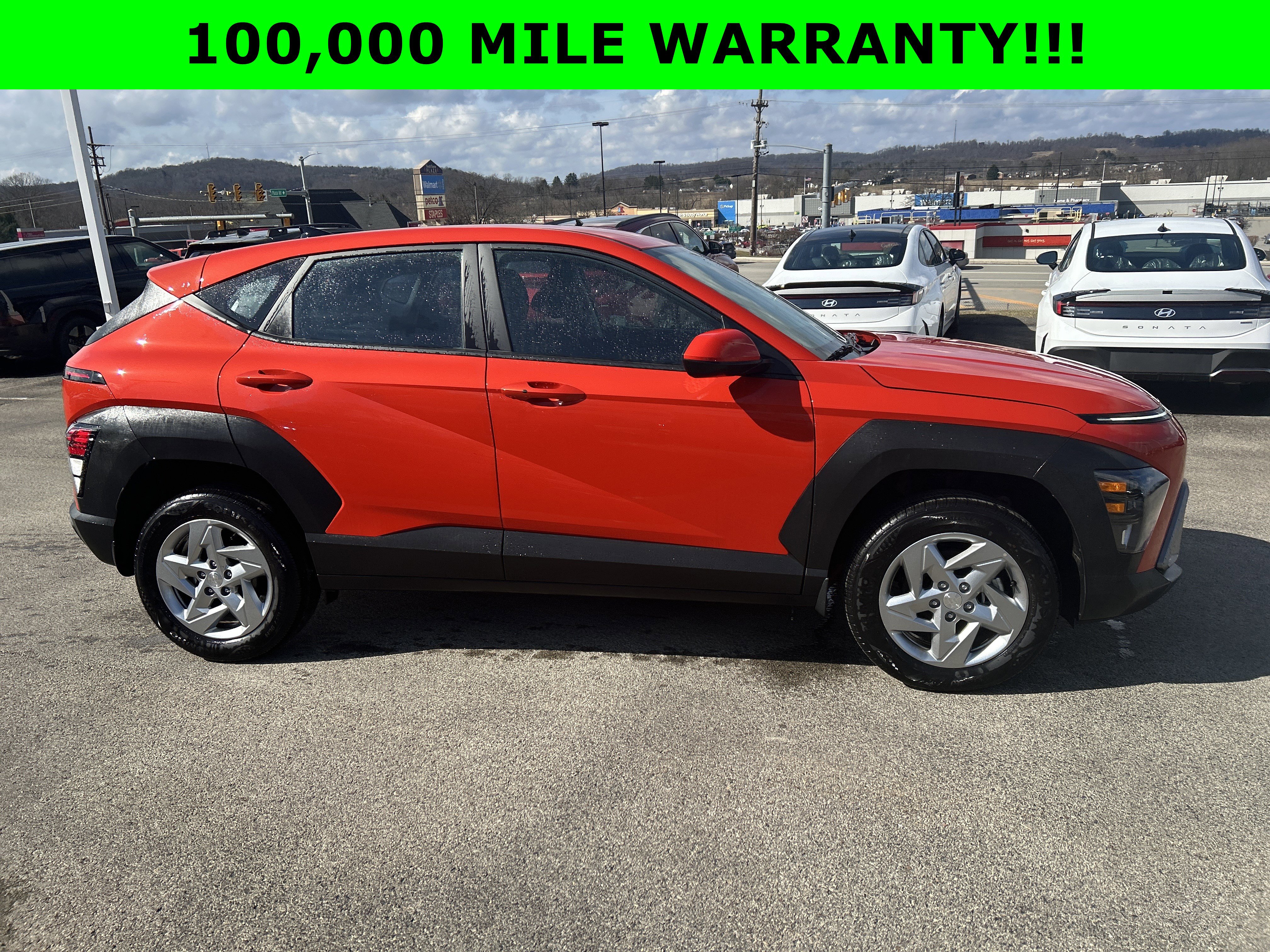 Certified 2025 Hyundai Kona SE image 6