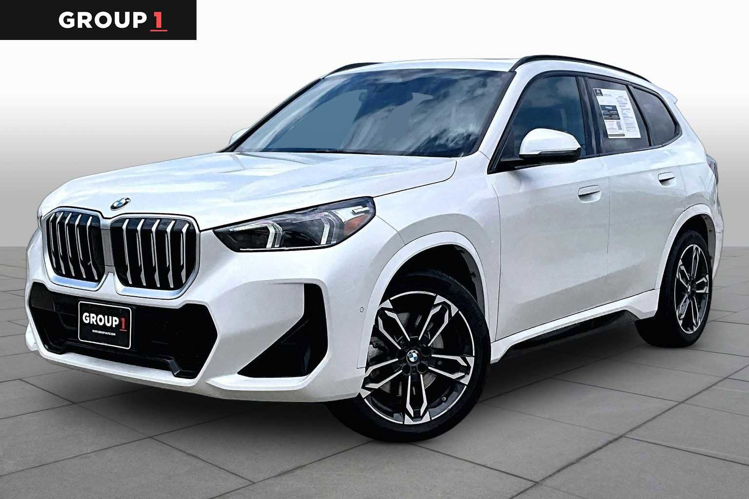 Used 2025 BMW X1 xDrive28i w/ M Sport Package image 1