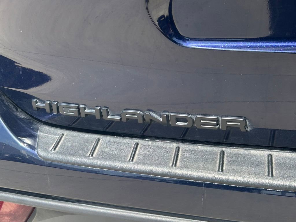 Used 2025 Toyota Highlander XSE AWD/4WD image 13