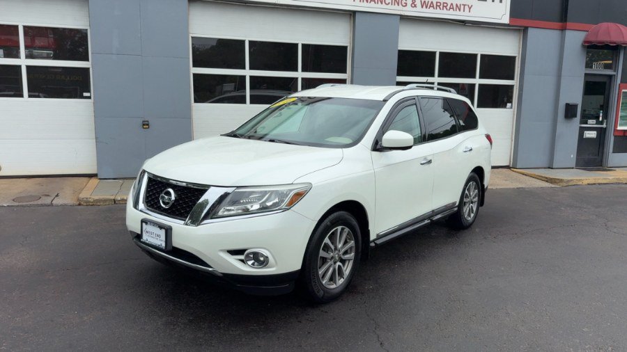 Used 2016 Nissan Pathfinder SL w/ SL Tech Package AWD/4WD image 2
