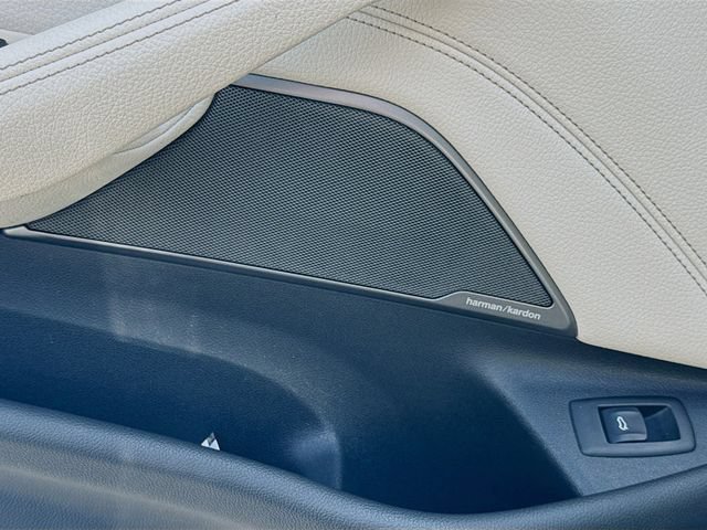 Used 2023 BMW 530i w/ Premium Package RWD image 25