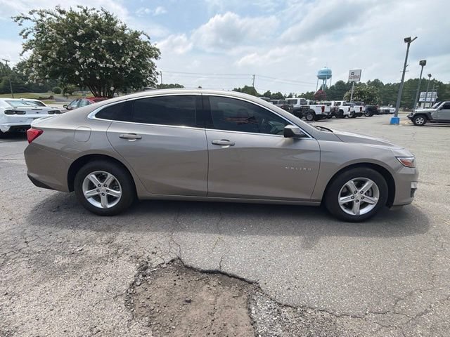 Used 2025 Chevrolet Malibu LS FWD image 9