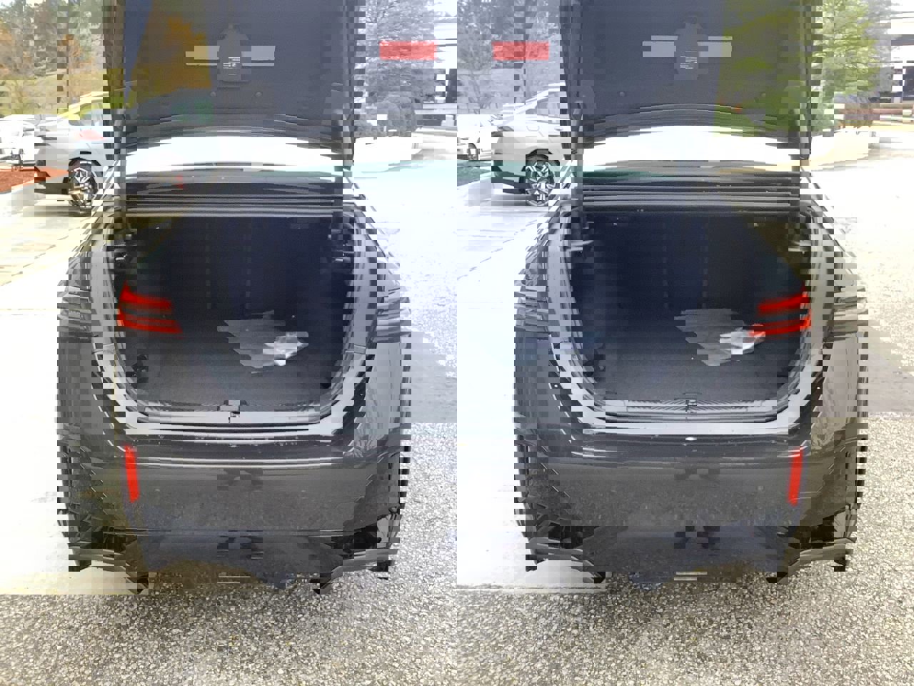 Used 2025 BMW i5 eDrive40i w/ M Sport Package image 32