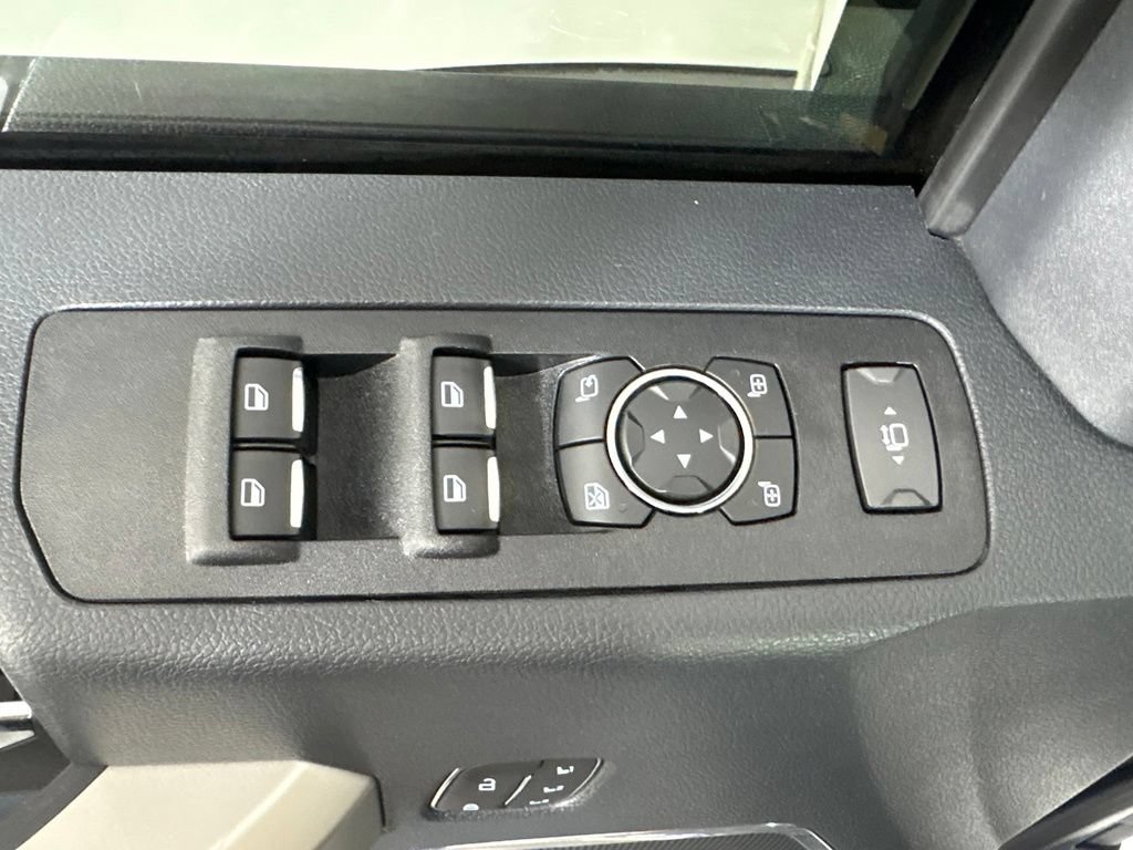 Used 2022 Ford F450 Lariat w/ Lariat Value Package AWD/4WD image 17
