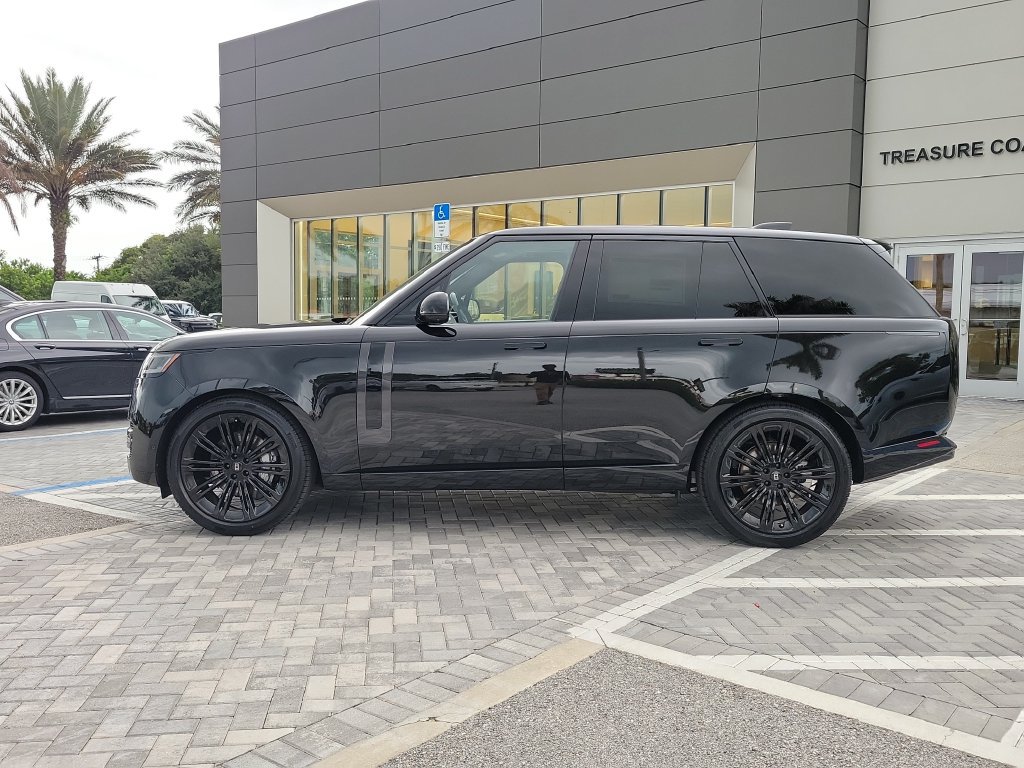 New 2027 Land Rover Range Rover SE AWD/4WD image 2